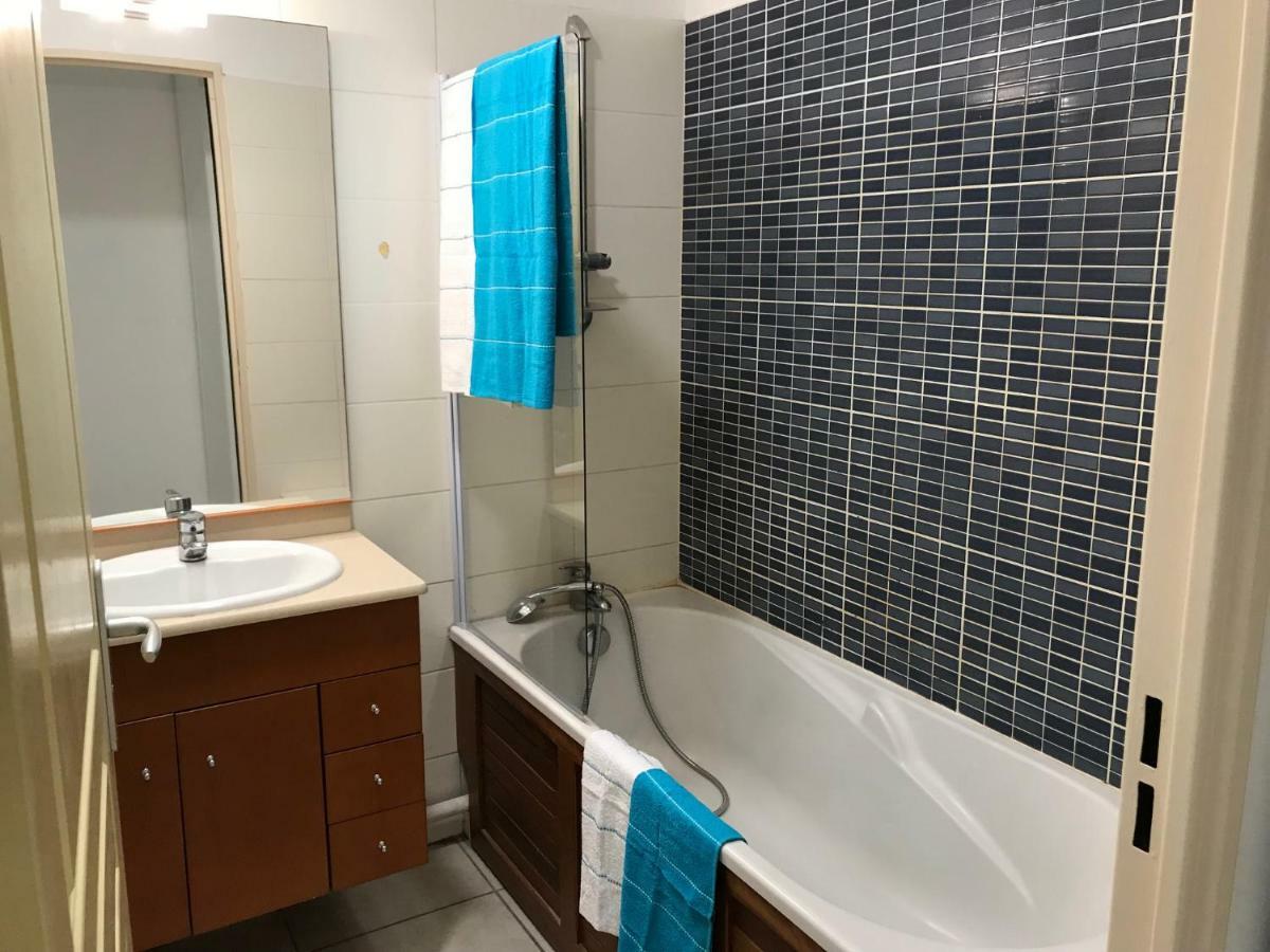 Meuble Homard Avec Jacuzzi Et Vue Mer Saint-Gilles-les-Bains Exterior photo