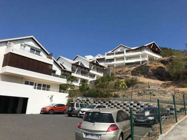 Meuble Homard Avec Jacuzzi Et Vue Mer Saint-Gilles-les-Bains Exterior photo